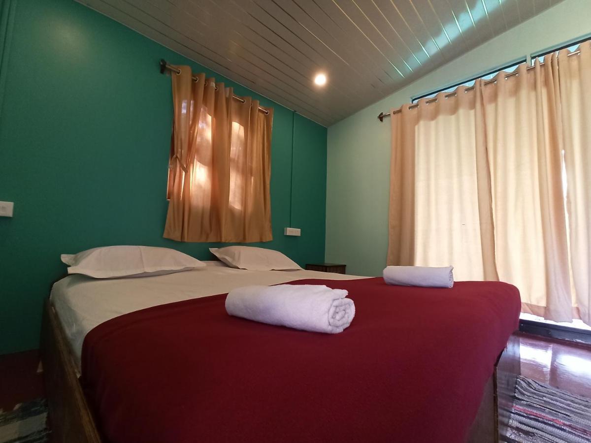 Casa Fiesta Sea Front Beach Huts Patnem Beach 외부 사진