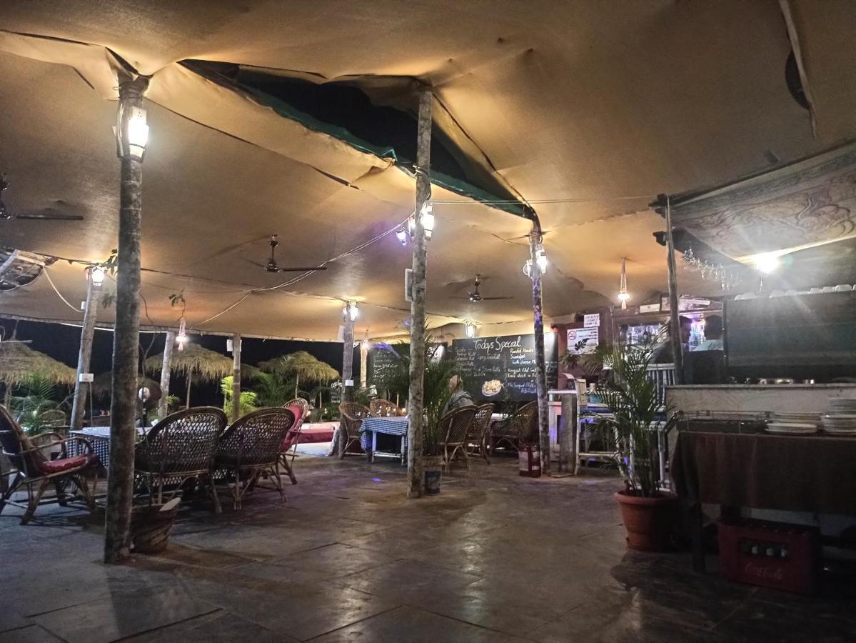 Casa Fiesta Sea Front Beach Huts Patnem Beach 외부 사진