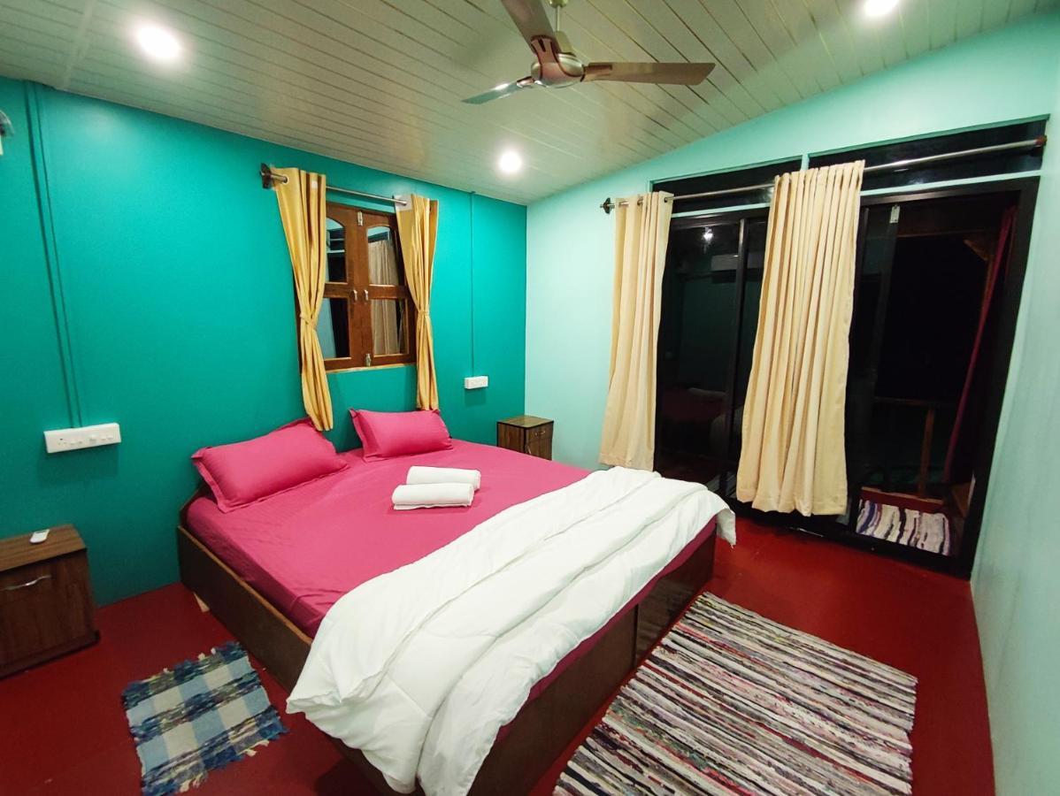 Casa Fiesta Sea Front Beach Huts Patnem Beach 외부 사진
