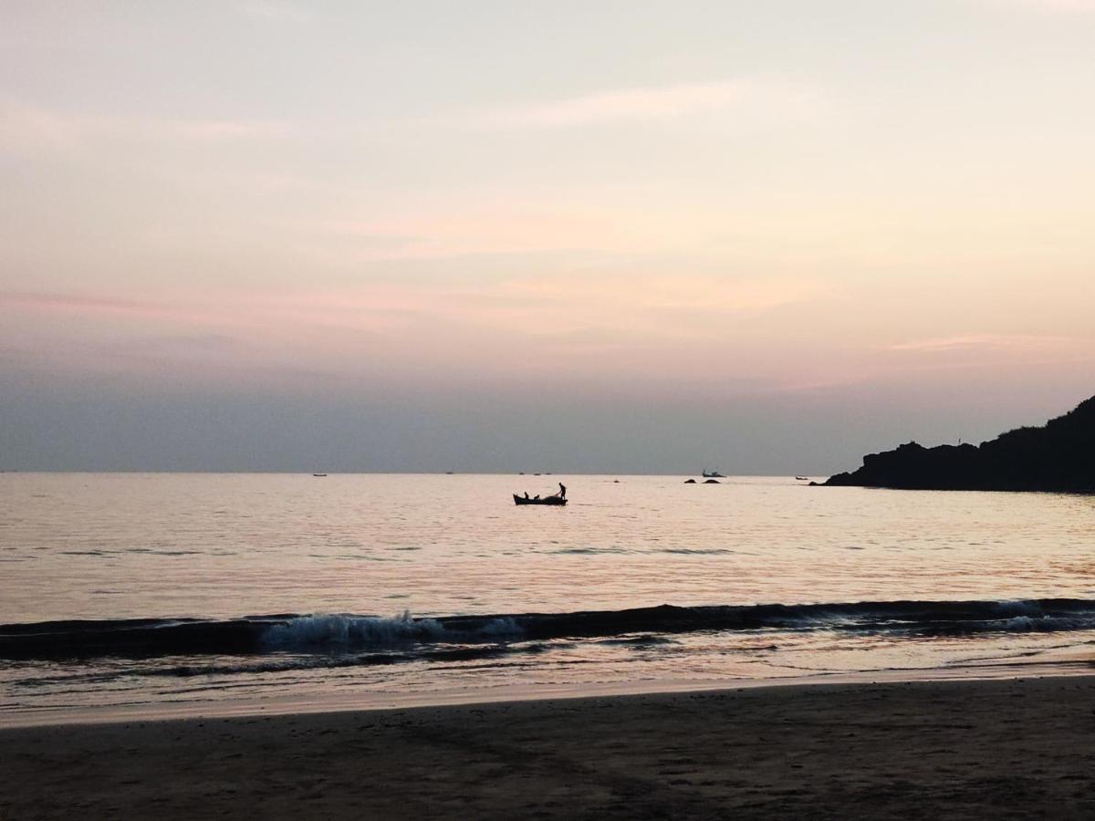 Casa Fiesta Sea Front Beach Huts Patnem Beach 외부 사진