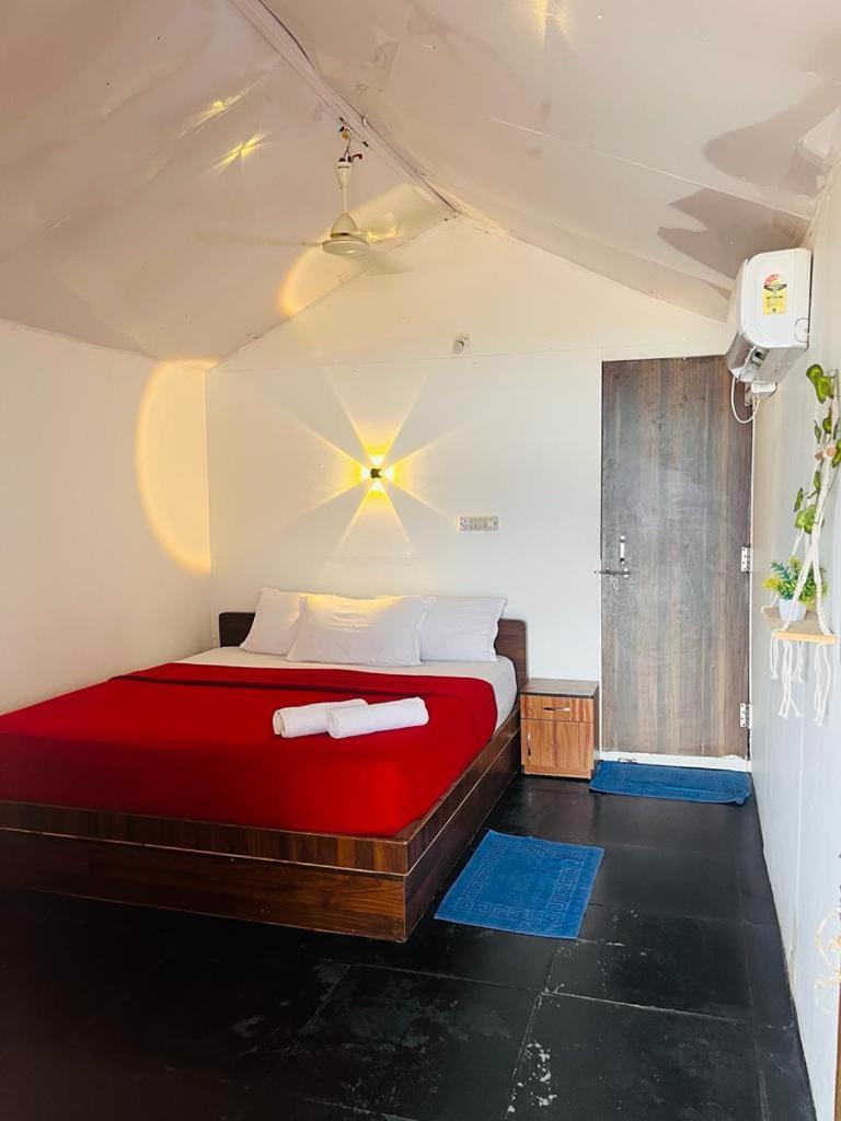 Casa Fiesta Sea Front Beach Huts Patnem Beach 외부 사진